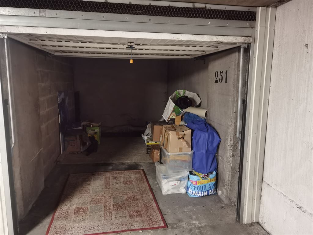 box en vente sur PARIS (75019) - Plus de details