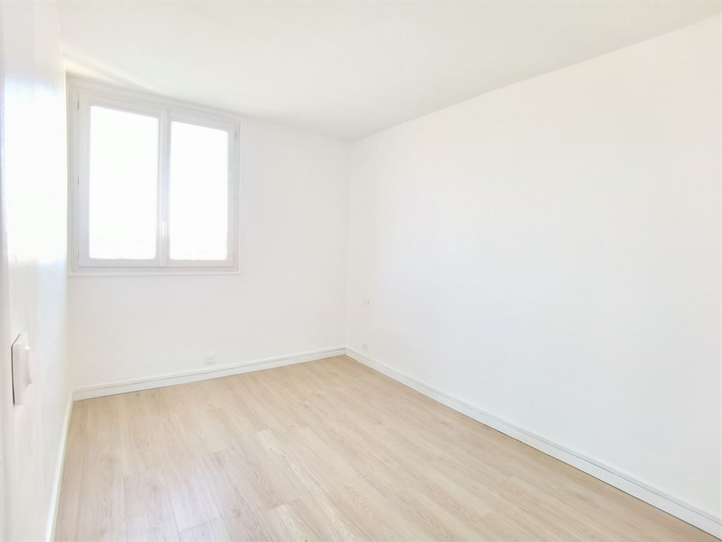 appartement 3 pièces en vente sur NOISY LE GRAND (93160)