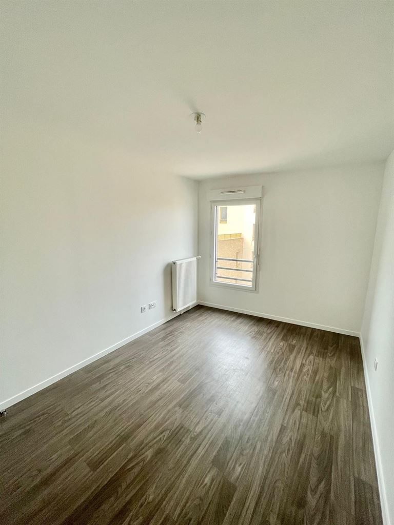 appartement 4 pièces en location sur IVRY SUR SEINE (94200)