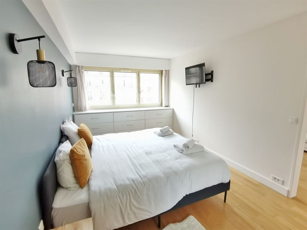 appartement 2 pièces en vente sur PARIS (75008)
