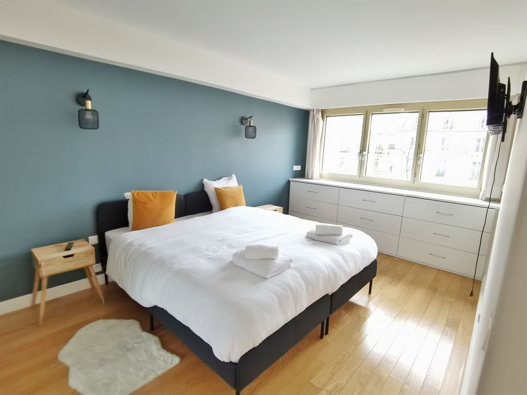 appartement 2 pièces en location sur PARIS (75008)