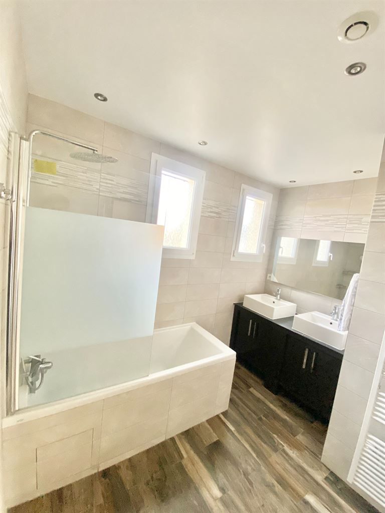 maison 6 pièces en location sur ROSNY SUR SEINE (78710)