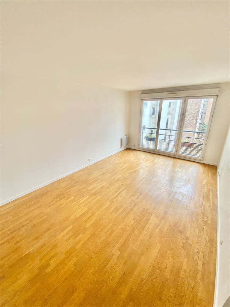 appartement 2 pièces en location sur PARIS (75018)