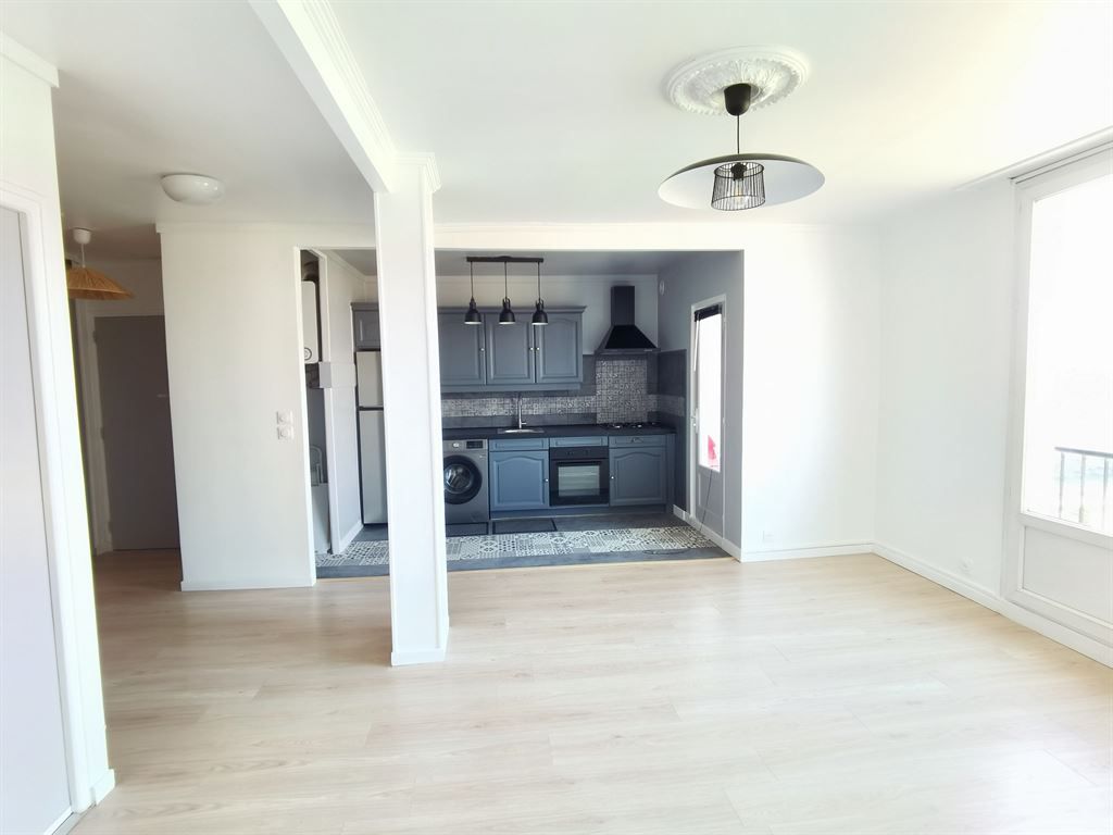 appartement 3 pièces en location sur NOISY LE GRAND (93160)