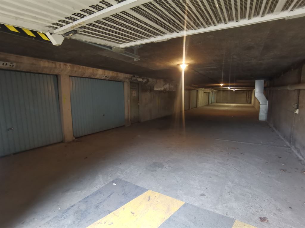 box en vente sur PARIS (75019)