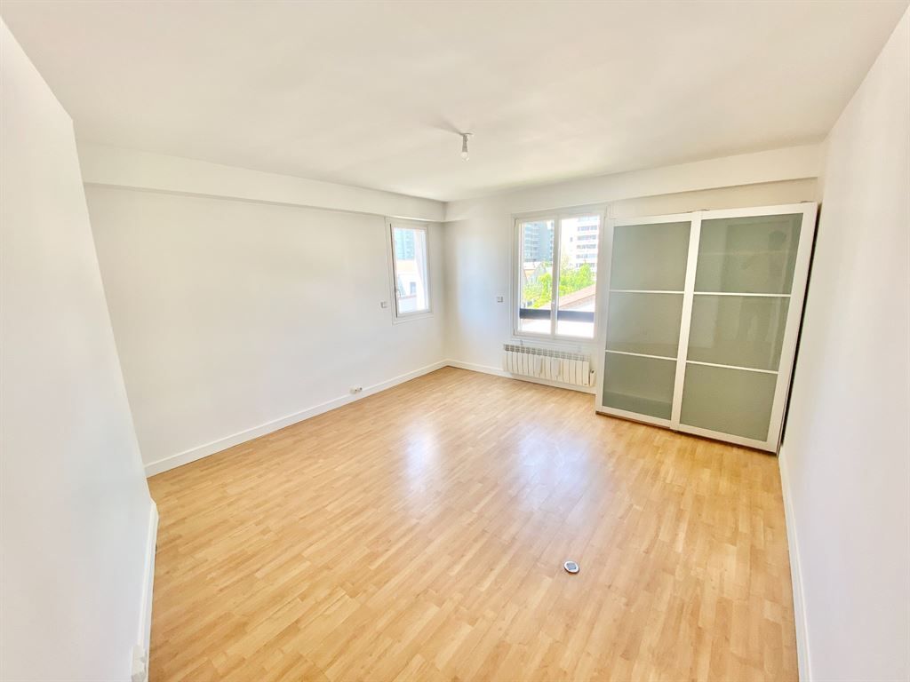 maison 5 Pièces en vente sur BAGNOLET (93170)