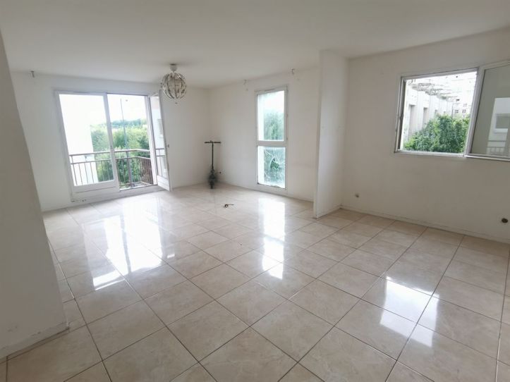 Vente Appartement Noisy-le-Grand 5&nbsp;Pièces 100&nbsp;m²