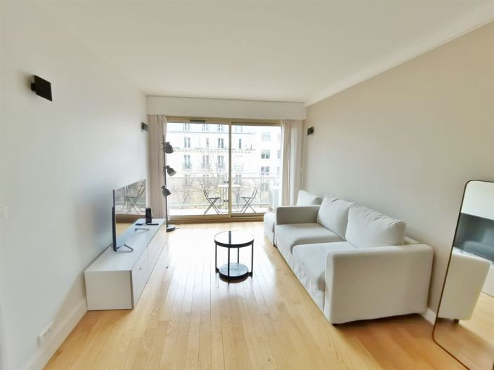 appartement 2 Pièces en vente sur PARIS (75008)