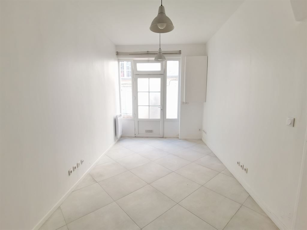 appartement 1 pièce en vente sur PARIS (75011) - Plus de details