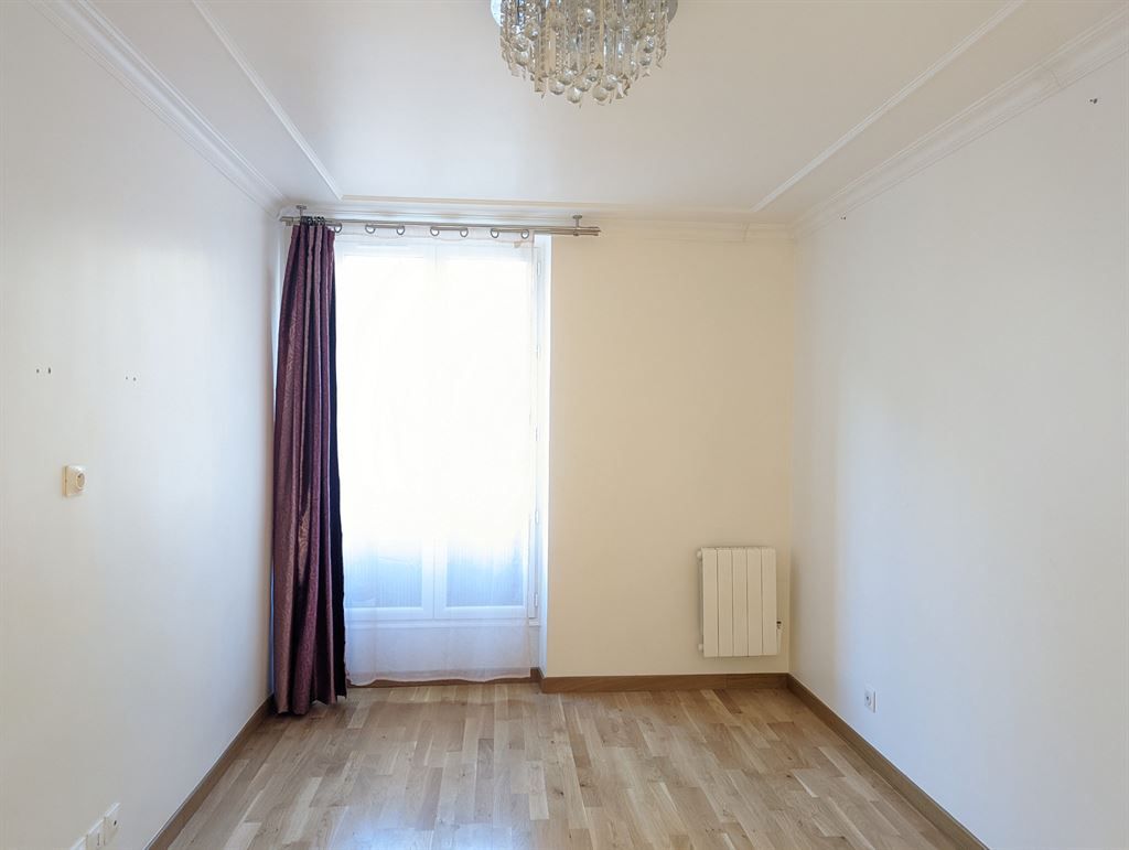 appartement 2 pièces en location sur PARIS (75011) - Plus de details